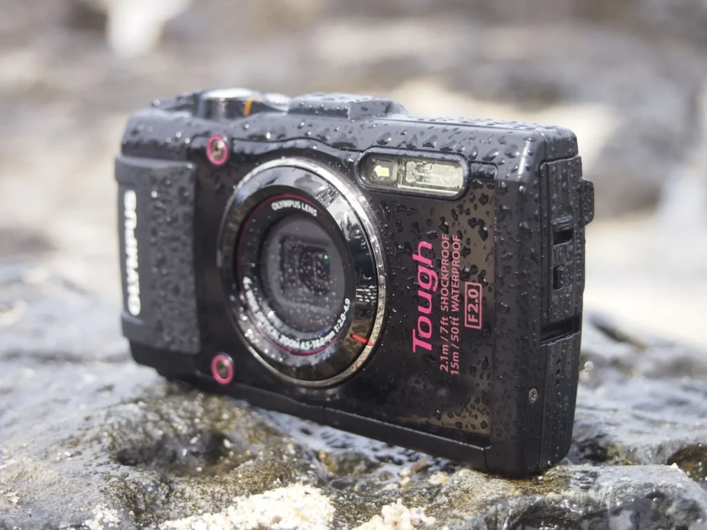 Top 10 des Meilleurs Appareils Photo Compacts Pas Chers en 2025 : Guide pour Capturer Votre Quotidien à Petit Prix 7 Olympus Tough TG 4