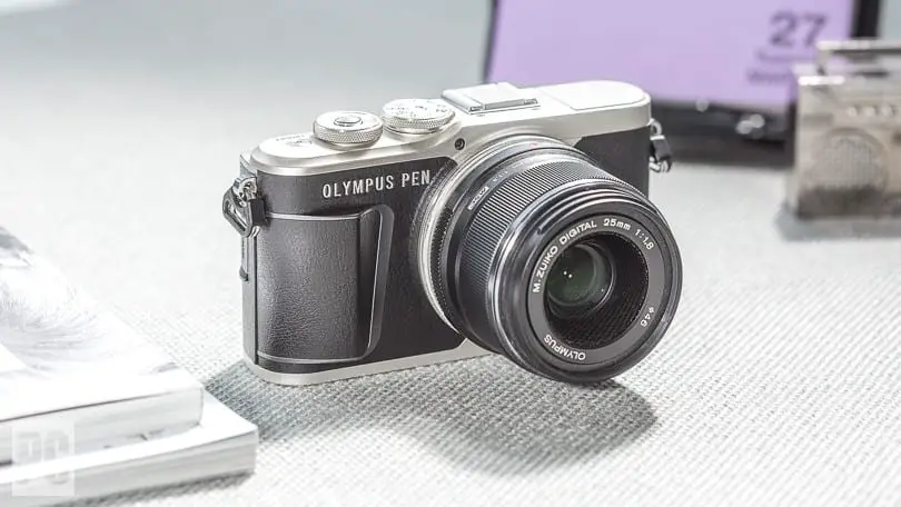 Olympus PEN E-PL9