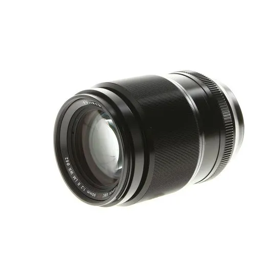 Objectif Fujinon XF 90mm f/2 R LM WR - Objectif téléphoto portrait pour Fujifilm, réputé pour son piqué exceptionnel. Idéal pour le portrait, la macro et les détails.