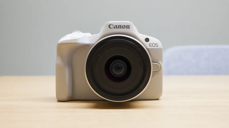Canon EOS R50