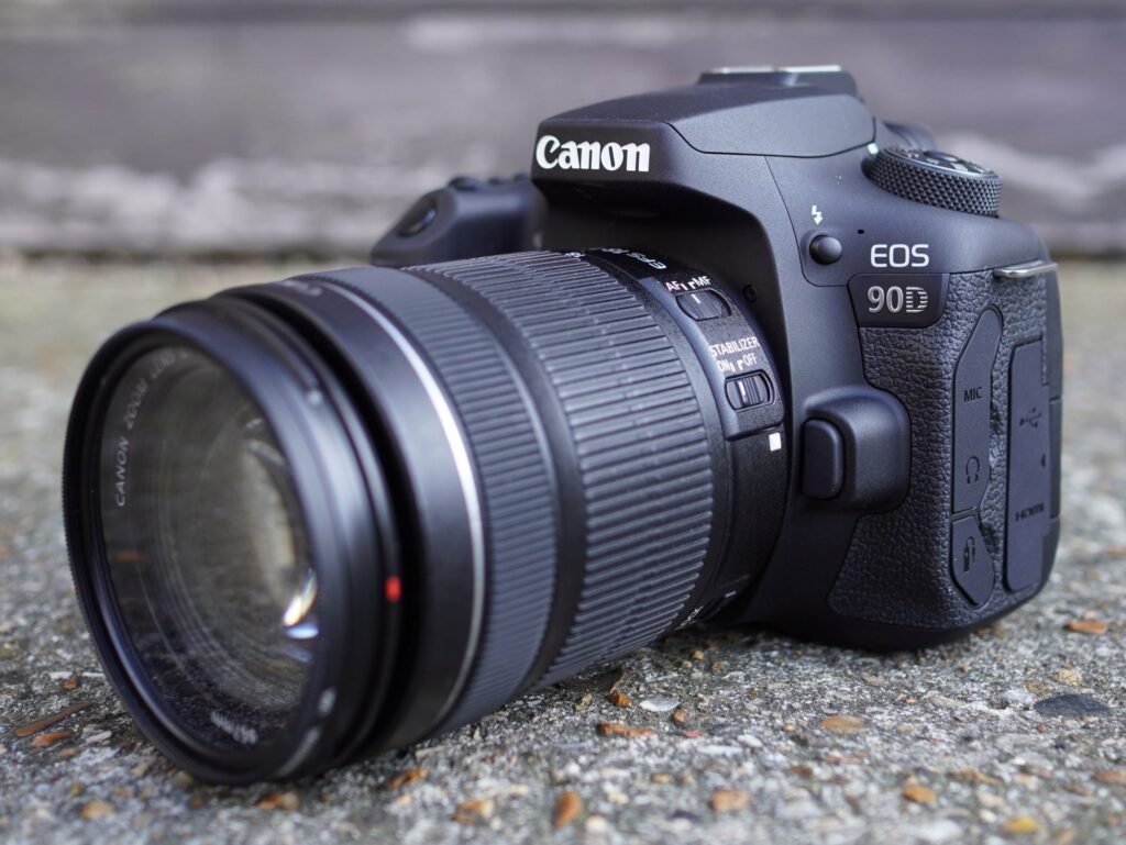 Canon EOS 90D