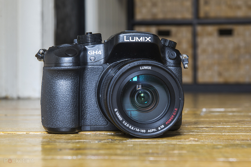 Panasonic GH4