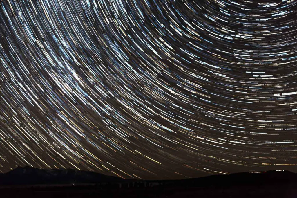 5 Raisons Pour Lesquelles Vous Devriez Pratiquer La Photographie De Nuit. 6 Photographie-Nuit5