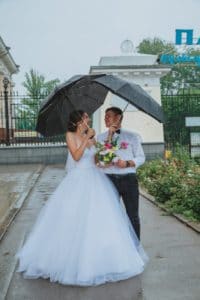 Comment faire de superbes photos de mariage même lorsqu'il pleut