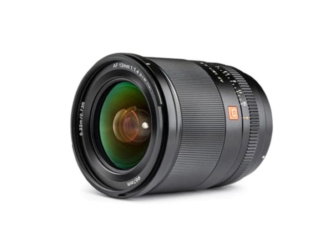 Viltrox_AF_13mm_f1-78-4_monture_Sony_E