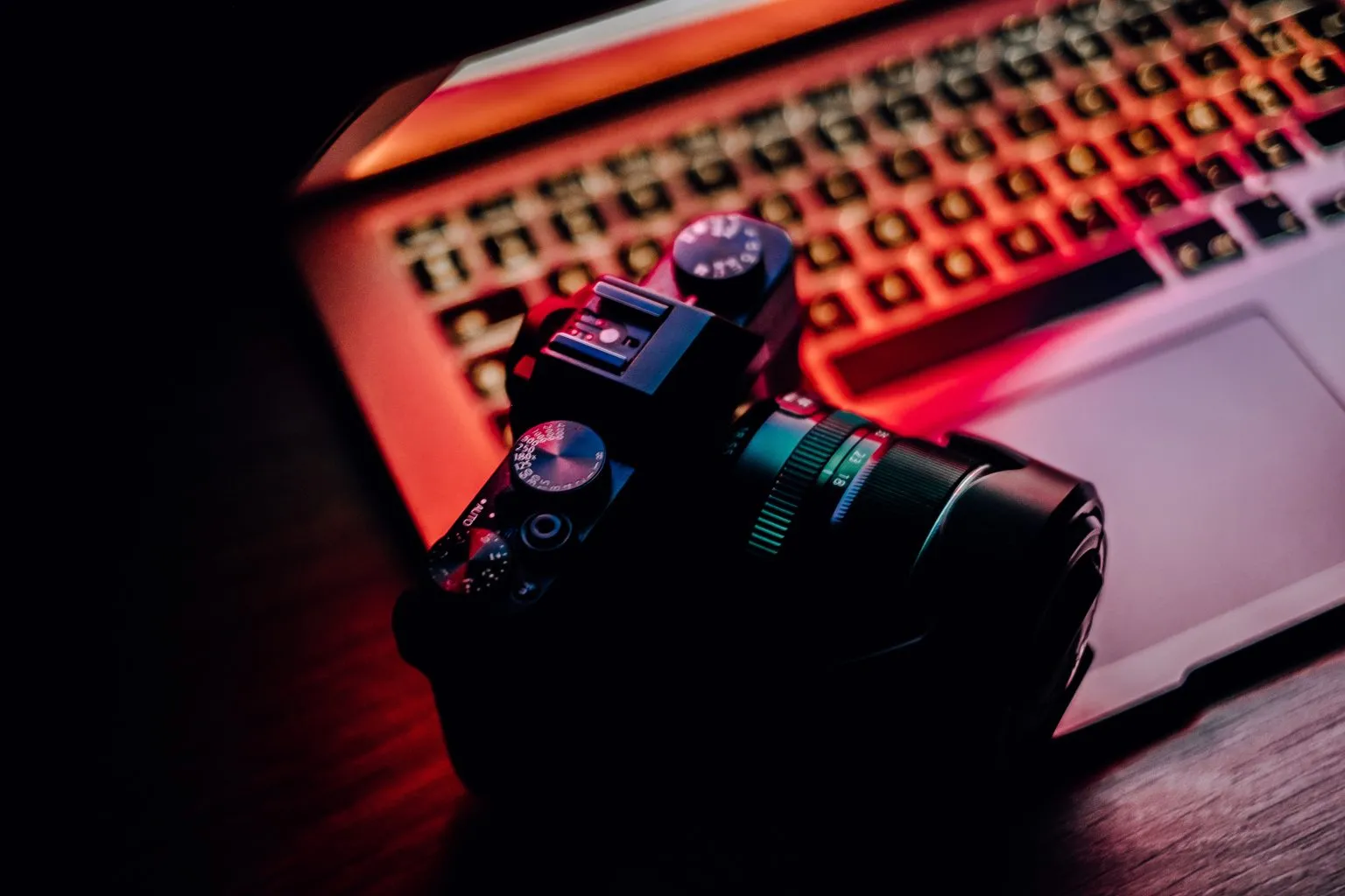 Faut-il-débuter-appareil-photo-hybride