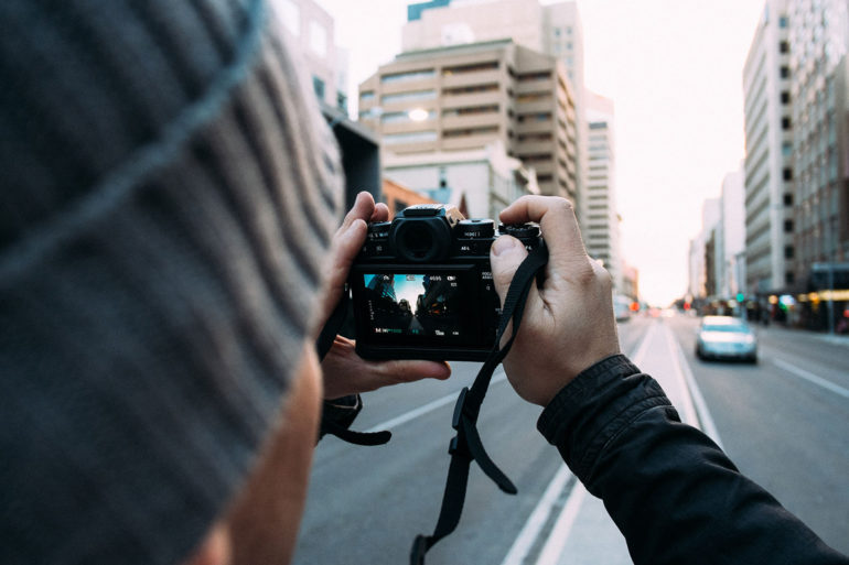 10 raisons d’investir dans un appareil photo hybride plutôt qu’un smartphone 2 camera-vs-smartphone-3
