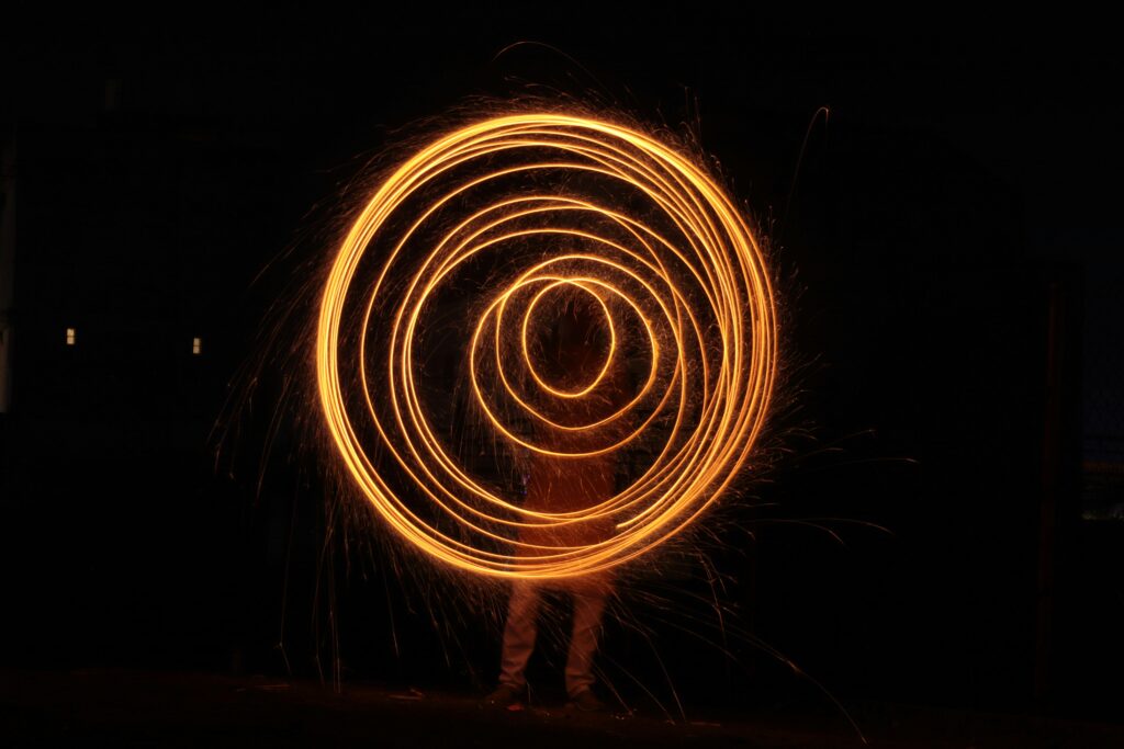 10 artistes de light painting à suivre en 2025 13 LIGHT PAINTING