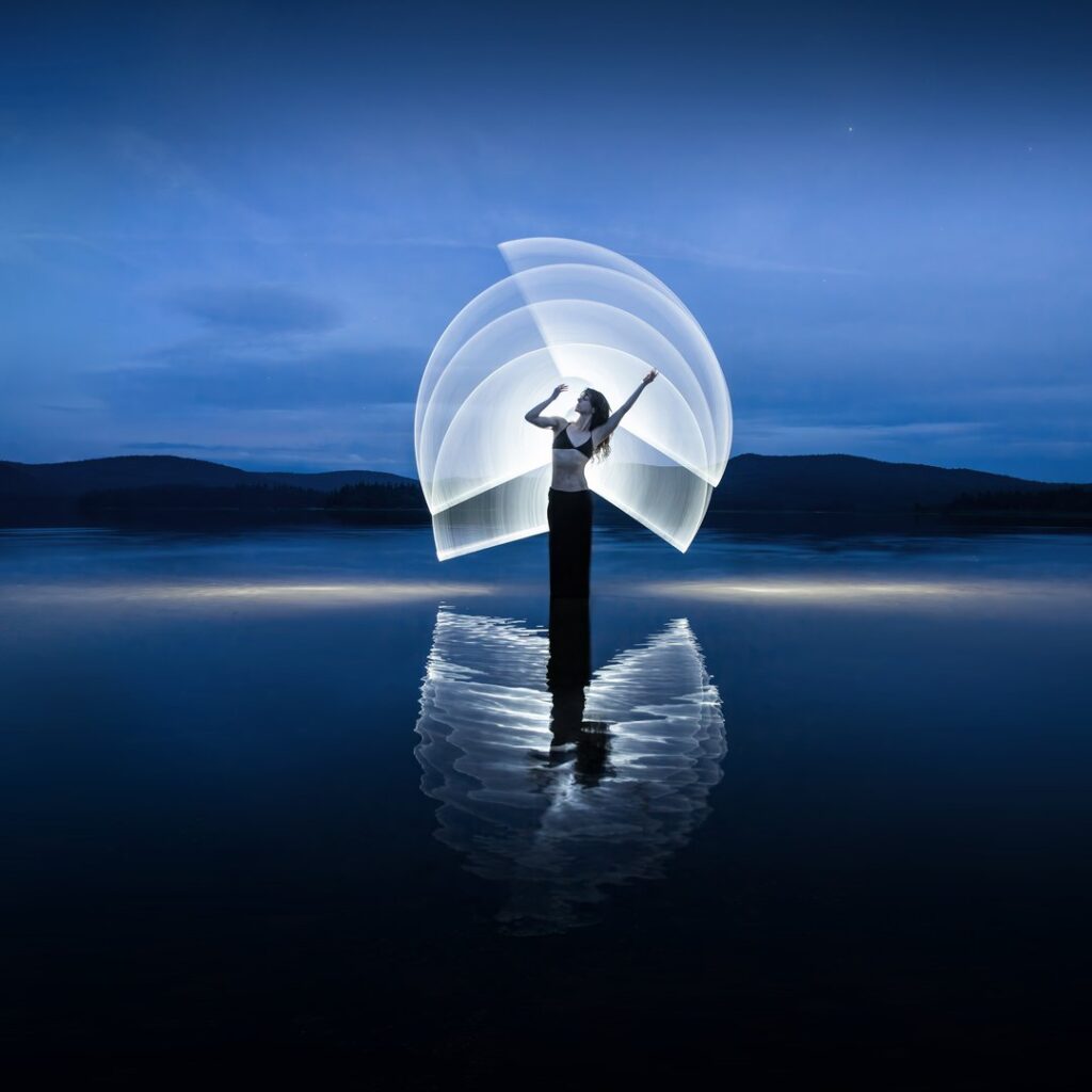10 artistes de light painting à suivre en 2025 2 eric pare photo